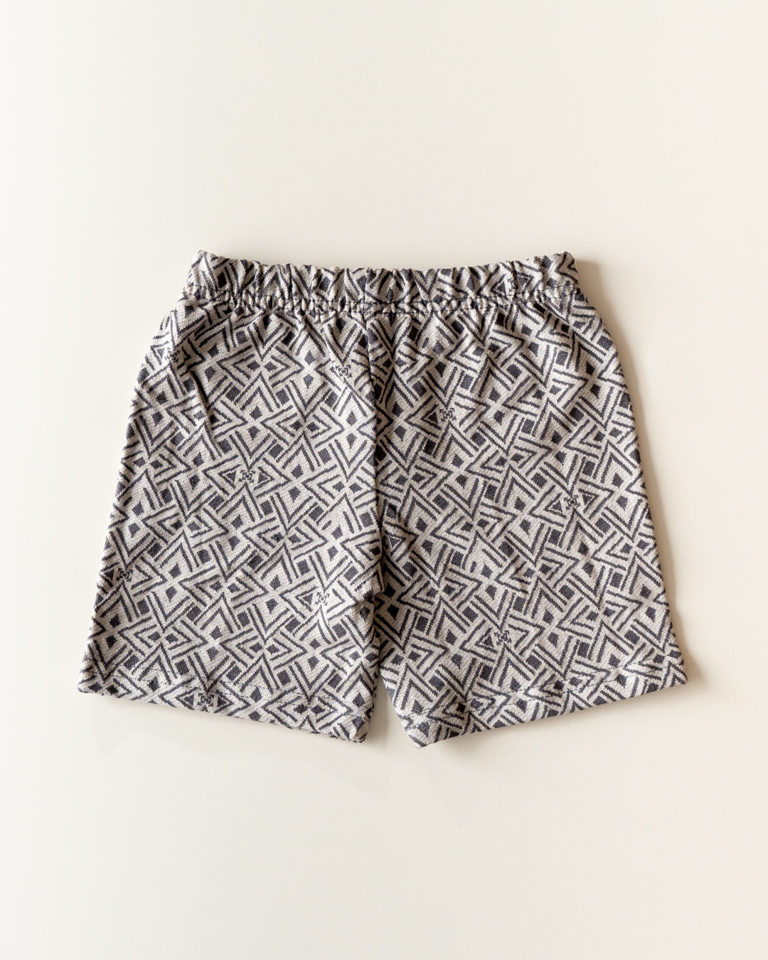 CO-ORD set- Half Sleeve T-shirt and Short - Grey Geometric